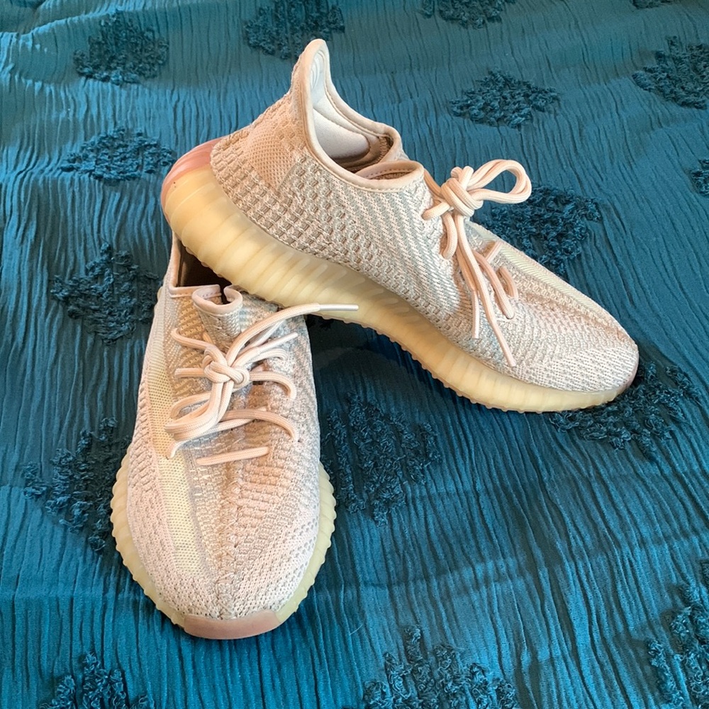Yeezy 350 v2 citrine non-reflective